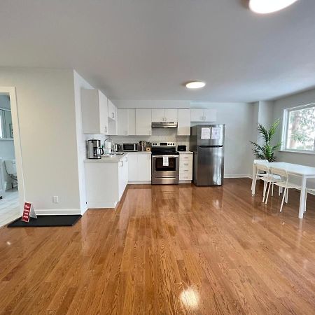 Letitia Heights !B Spacious And Quiet Private Bedroom With Shared Bathroom Barrie Extérieur photo